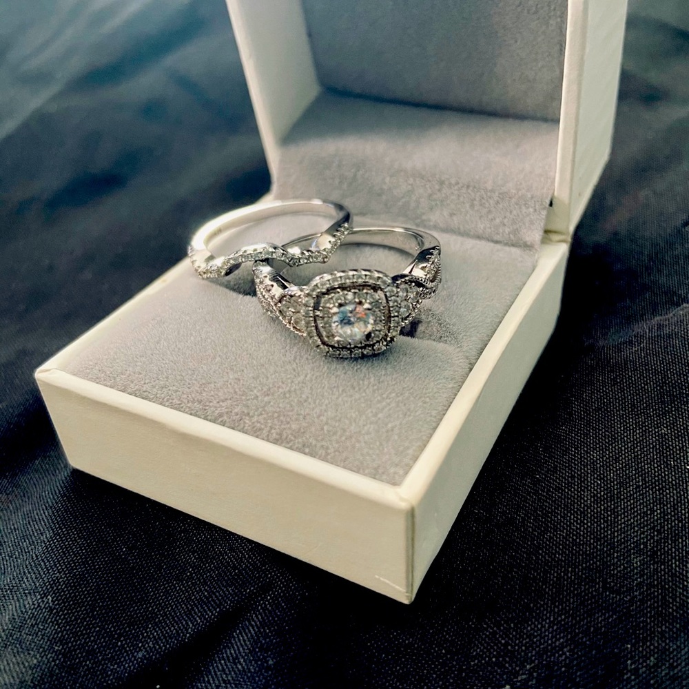 Beautiful wedding set